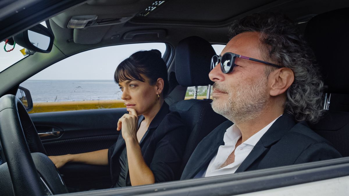 Crítica de “Cenizas al mar”, surrealismo y redención con Fabián Vena