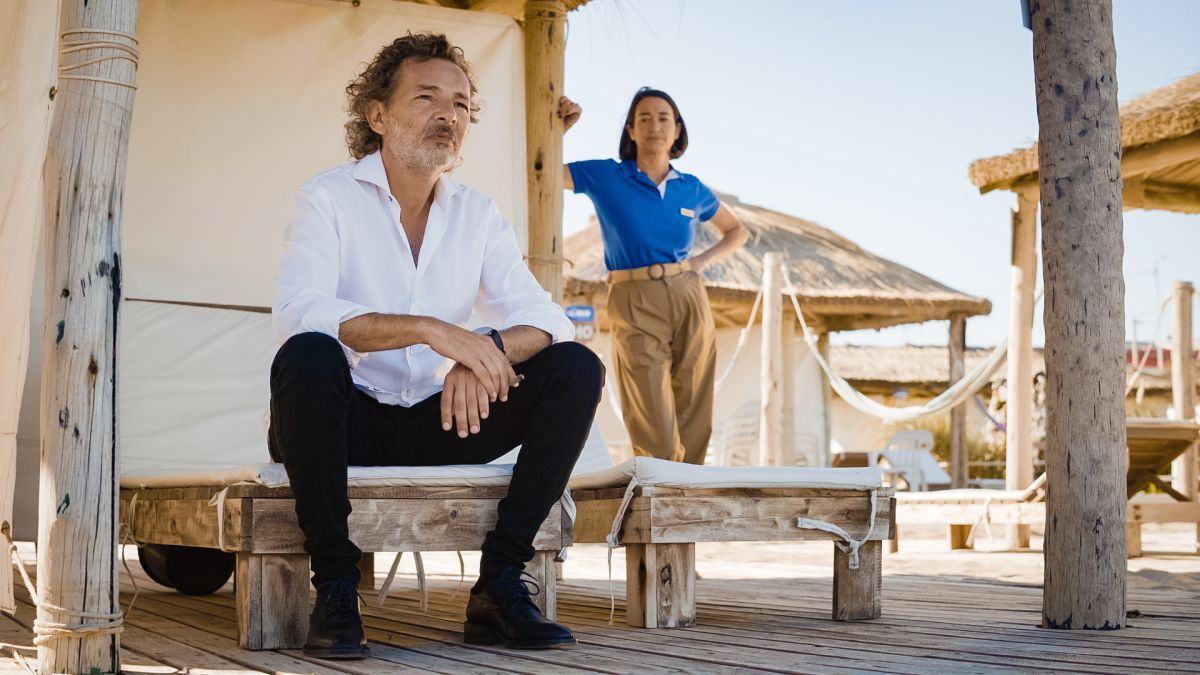 Crítica de “Cenizas al mar”, surrealismo y redención con Fabián Vena