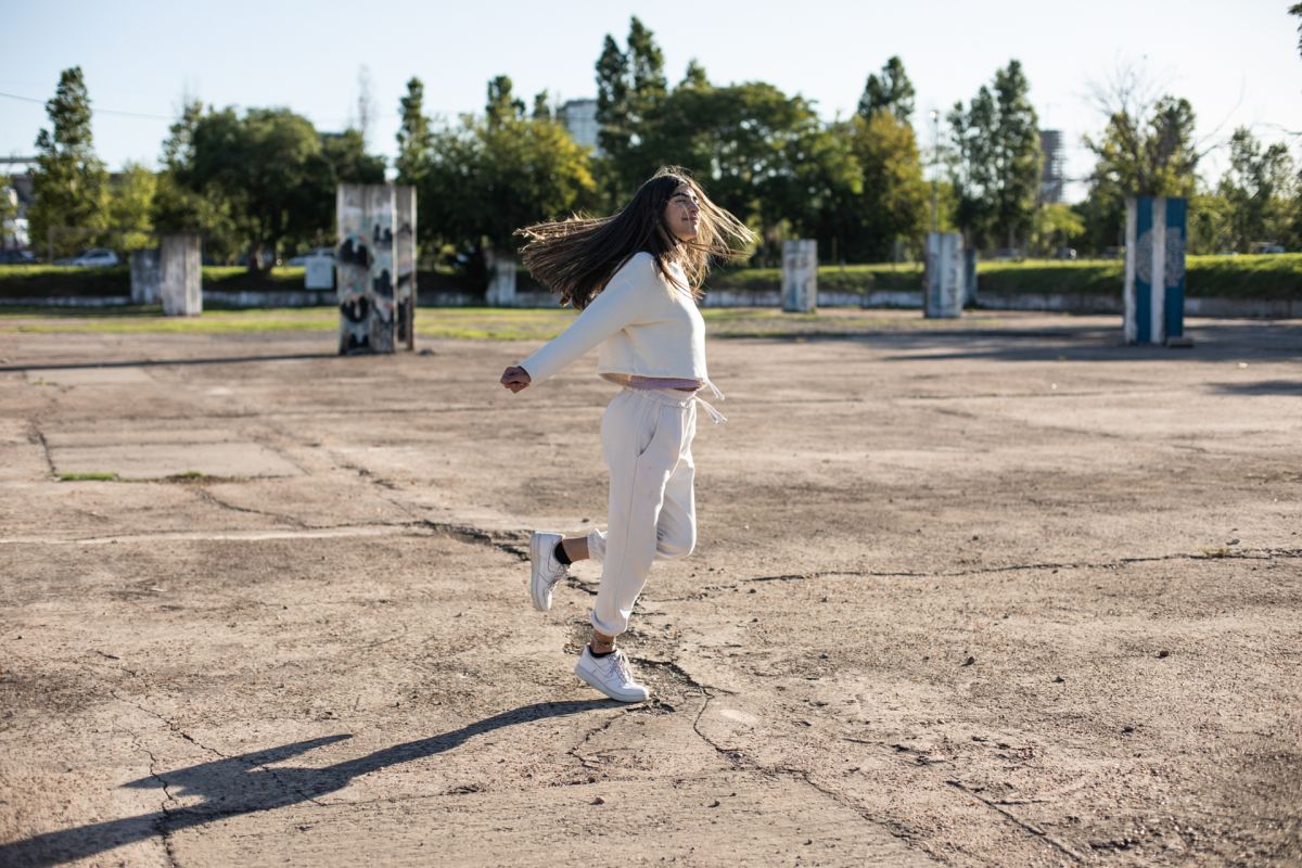 Se estrena la miniserie "Nube – Yo, mi primer objeto de arte", con Luana Mansilla