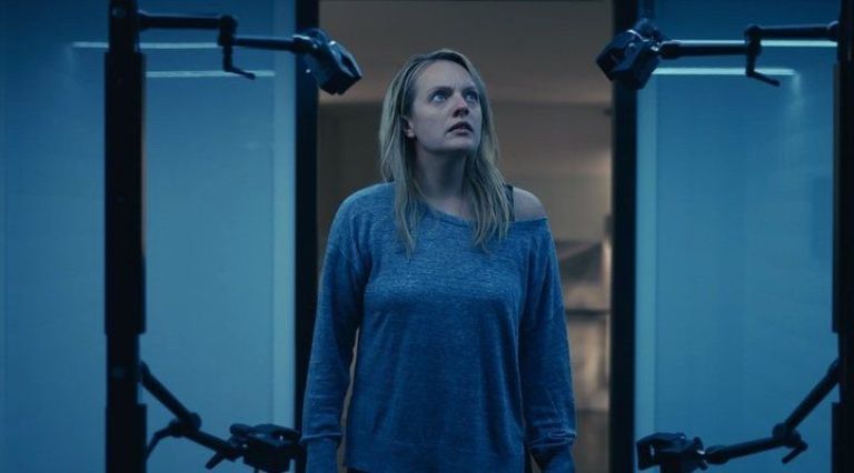 Crítica de “El hombre invisible”, giro al clásico con Elisabeth Moss