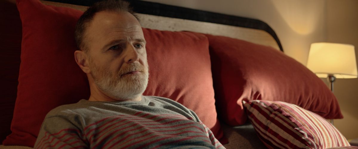 Crítica de "Perros del viento", regreso a las raíces con Luis Machín