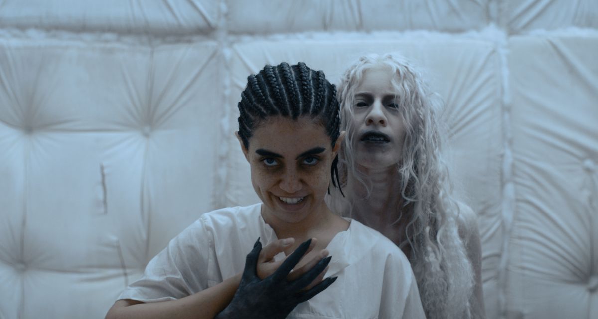 Crítica de “Mete miedo”, terror sobrenatural de Néstor Sánchez Sotelo