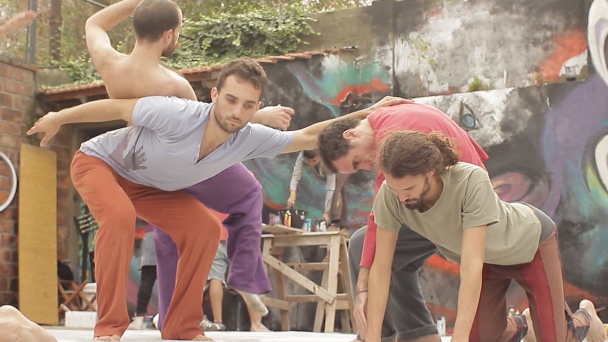 Crítica de "La provisoria", dramedy urbano  y coral de Melina Fernández da Silva y Nicolás Meta