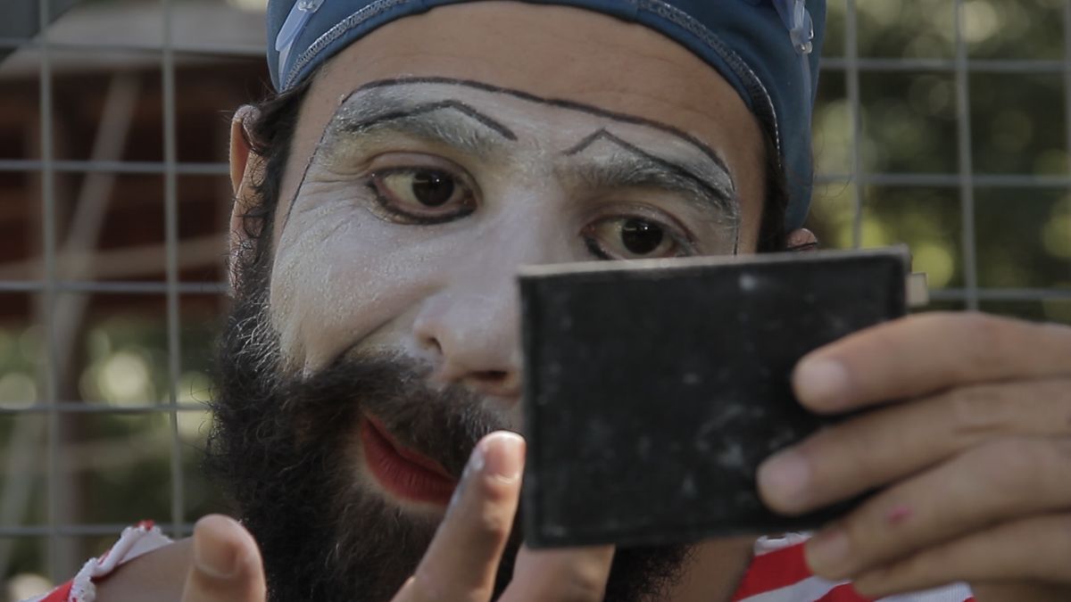 Crítica de "La provisoria", dramedy urbano  y coral de Melina Fernández da Silva y Nicolás Meta