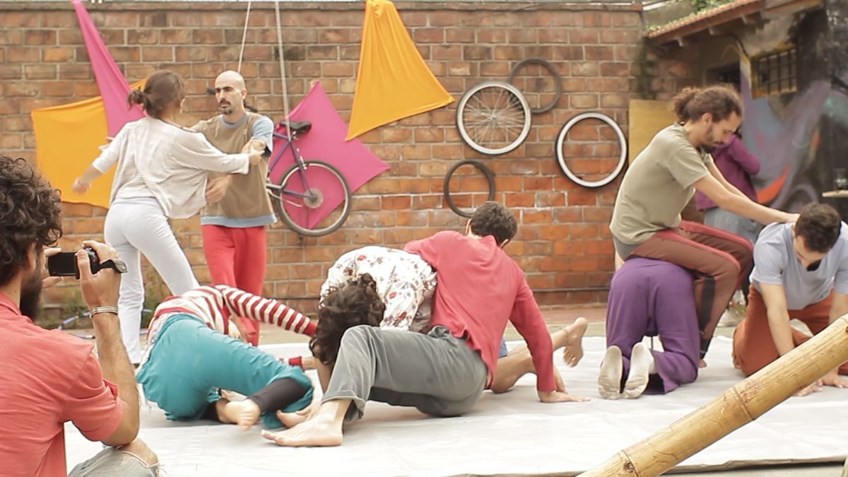 Crítica de "La provisoria", dramedy urbano  y coral de Melina Fernández da Silva y Nicolás Meta