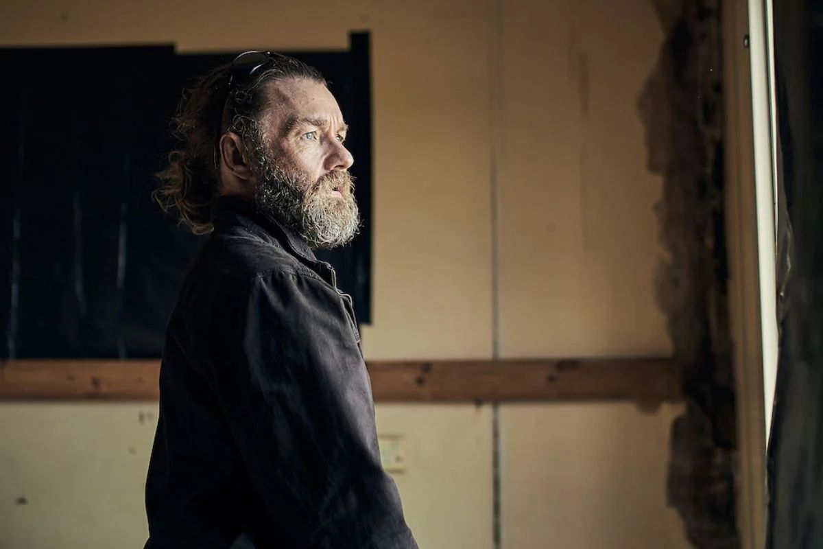 Crítica de “El extraño”, opresivo thriller criminal con Joel Edgerton y Sean Harris