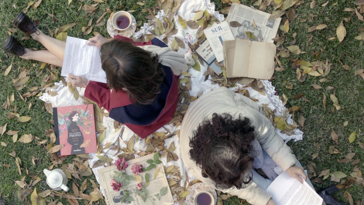 Crítica de "Te prometo una larga amistad", la terquedad de Jimena Repetto frente a la imposibilidad