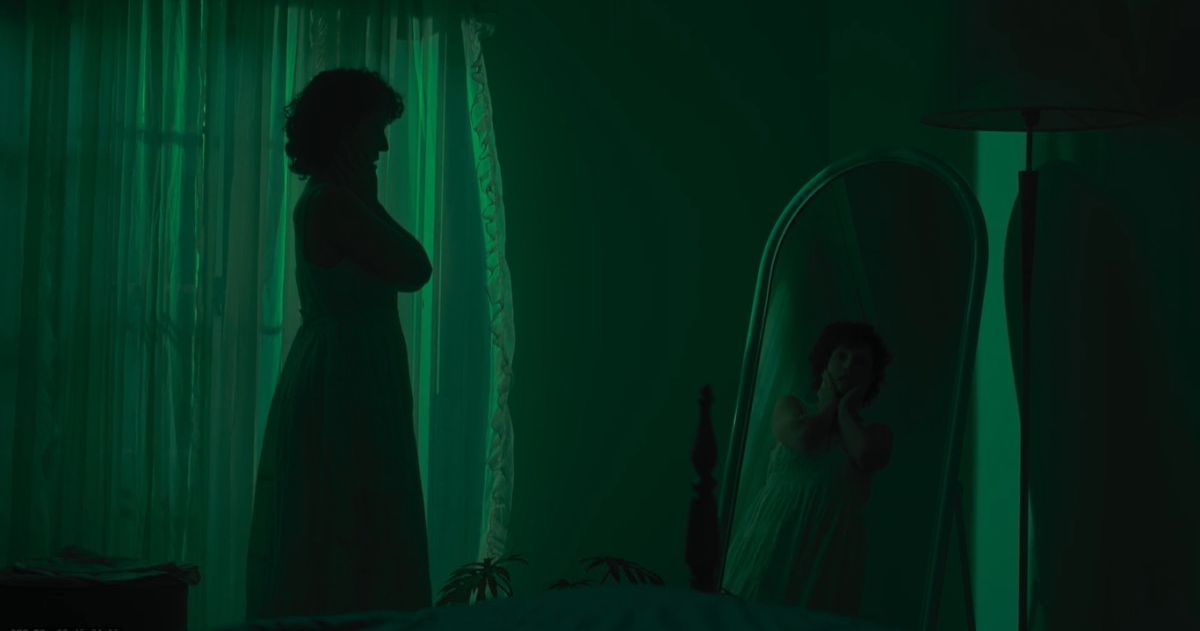 Crítica de “Algo que pasó en Año Nuevo”, humor grotesco del creador de "Te lo resumo así nomás"