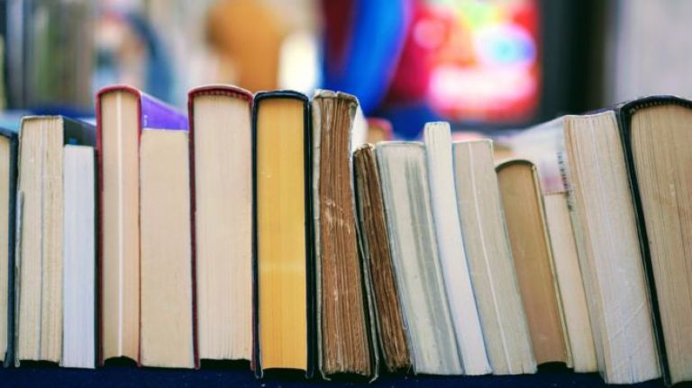 Cinco libros para leer en medio del mundial de Qatar (sino te interesa el fútbol)