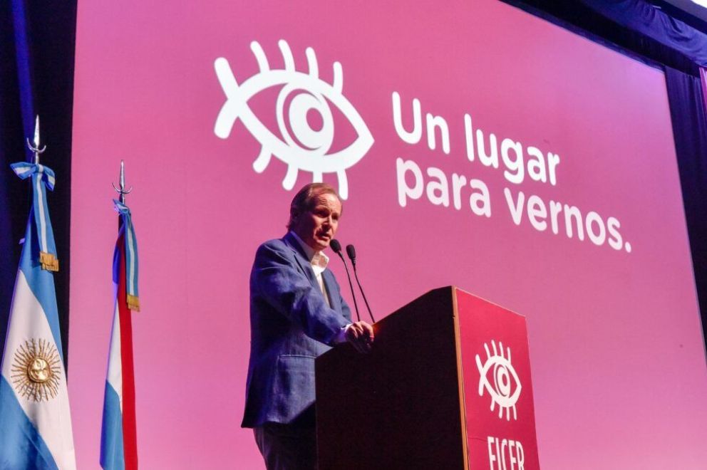 Con una sala repleta para ver "Argentina, 1985", dio inicio la 4 edición del FICER