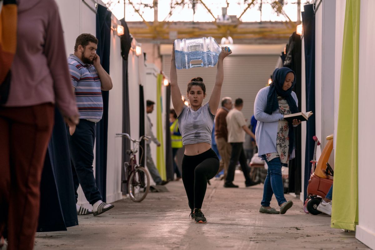Crítica de “Las nadadoras”, las hermanas Mardini y el deporte como salvación