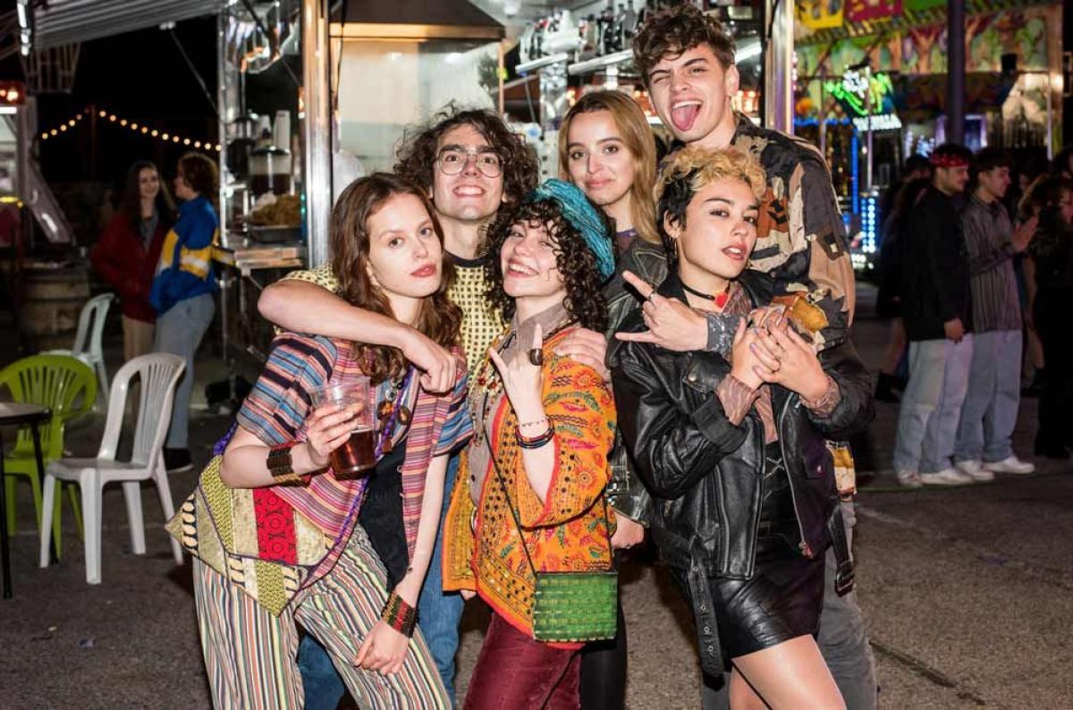 Crítica de "Mañana es hoy", Nacho G. Velilla y una fallida "Volver al futuro" en versión española