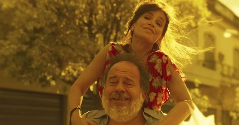 Crítica de “Más respeto que soy tu madre”, la comedia de fin de año