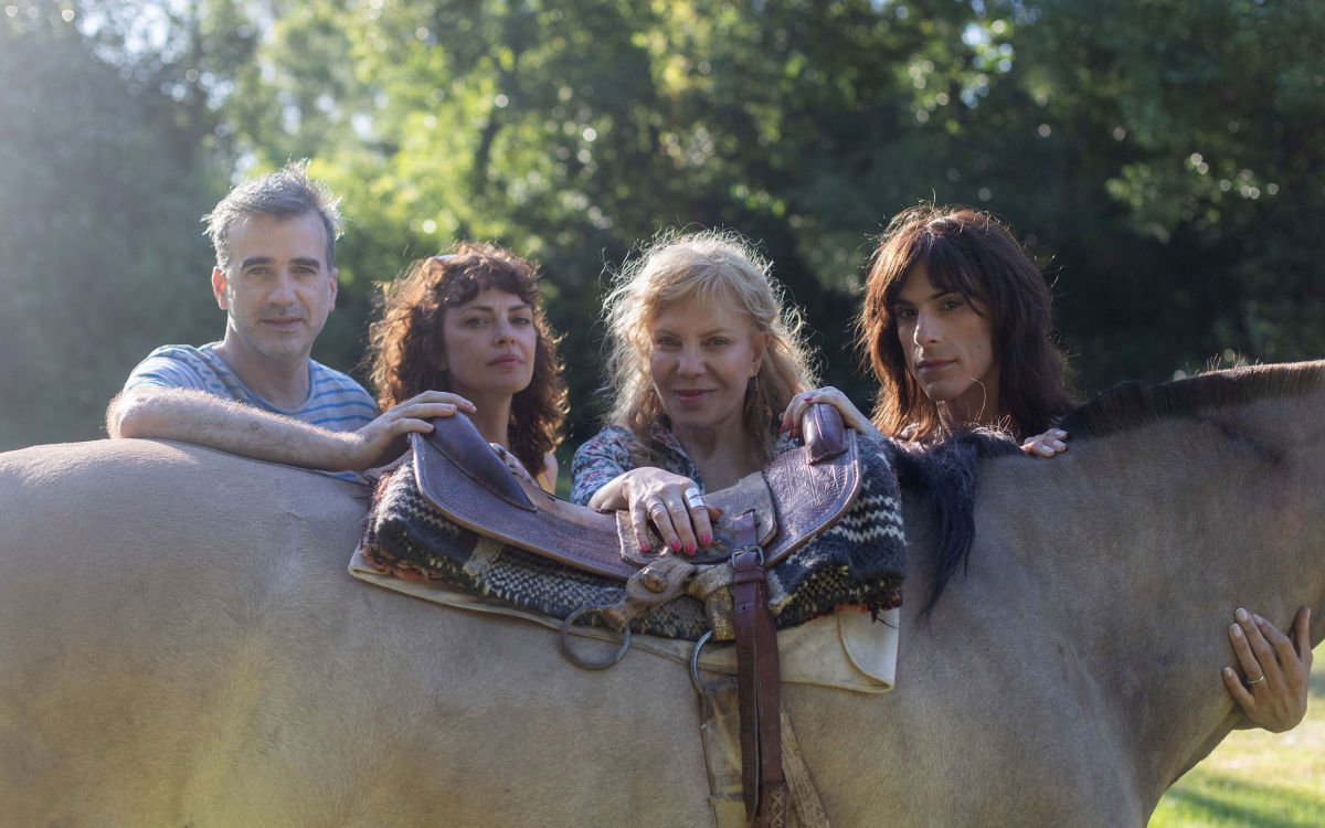 Crítica de "Las fiestas", el drama familiar de Cecilia Roth, Daniel Hendler y Dolores Fonzi