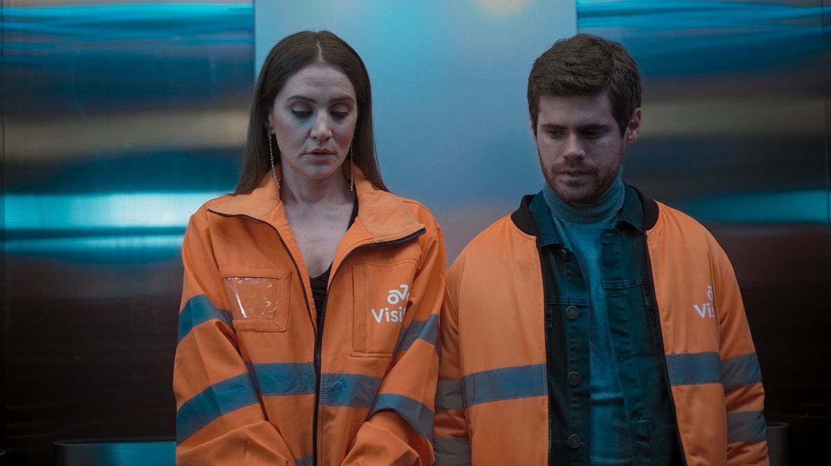 Crítica de "Ustedes deciden", Gastón Soffritti se enfrenta a la insoportable levedad de las redes sociales