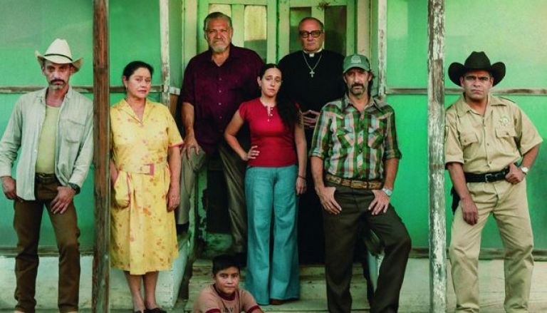 Crítica de "Polvo", polémica historia con el narcomexicano de fondo