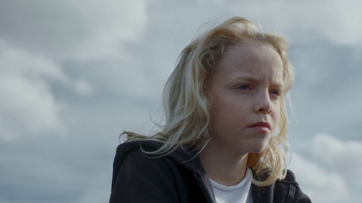 Crítica de "Sensible", Samuel Theis y un delicado retrato sobre una niñez confusa