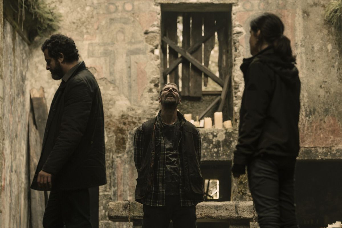 Crítica de "Infiesto", Patxi Amezcua y un efectivo thriller paranoico con la pandemia de fondo