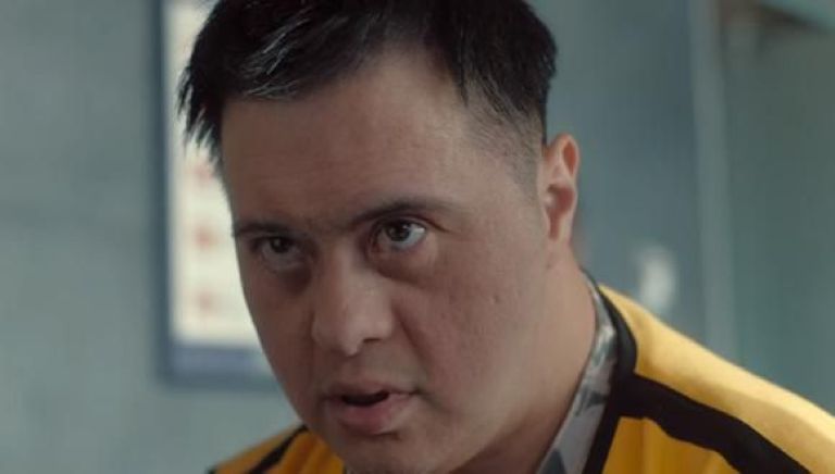 Crítica de "Cromosoma 21", la serie chilena con un adolescente con Síndrome de Down sospechoso de asesinato