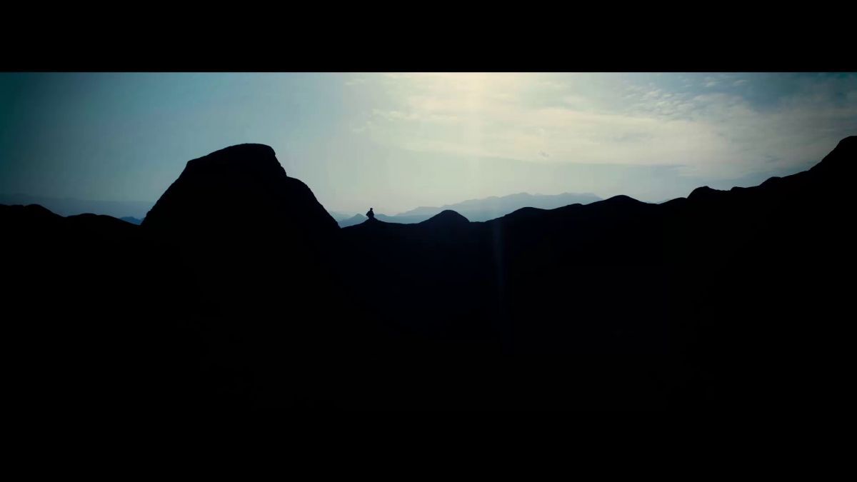 Crítica "Bajar, subir, bajar" o cómo huir del sionismo y no morir en el intento