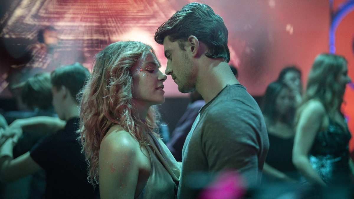 Crítica de "La chica y el cosmonauta" o la intrascendente letanía del tiempo 