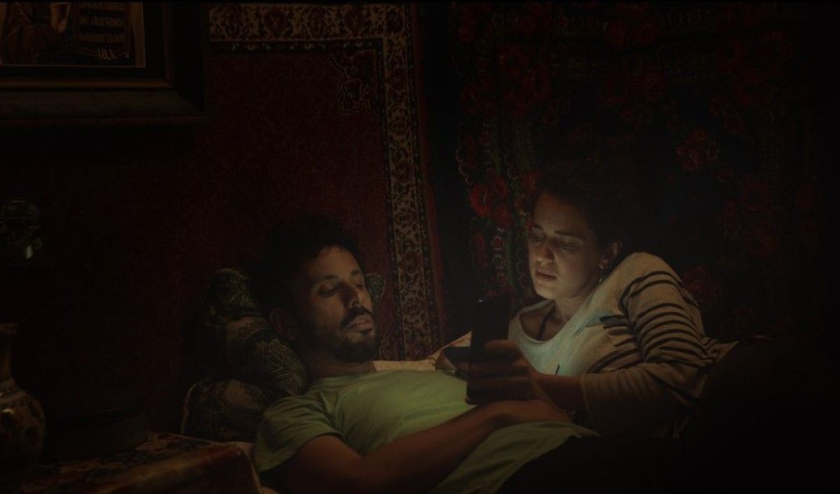 Crítica de "Adentro mío estoy bailando", Leandro Koch y Paloma Schachmann recuperan la identidad perdida