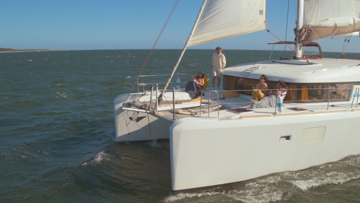 Crítica de “Asfixiados”, Leonardo Sbaraglia y Julieta Díaz en una película que naufraga