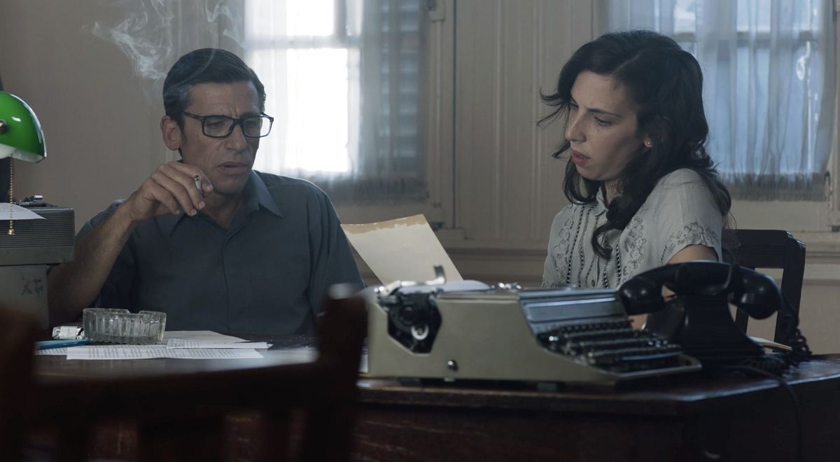 Crítica de "Las bellas almas de los verdugos", Paula de Luque reconstruye la historia de amor entre Rodolfo Walsh y Enriqueta Marfany | EscribiendoCine