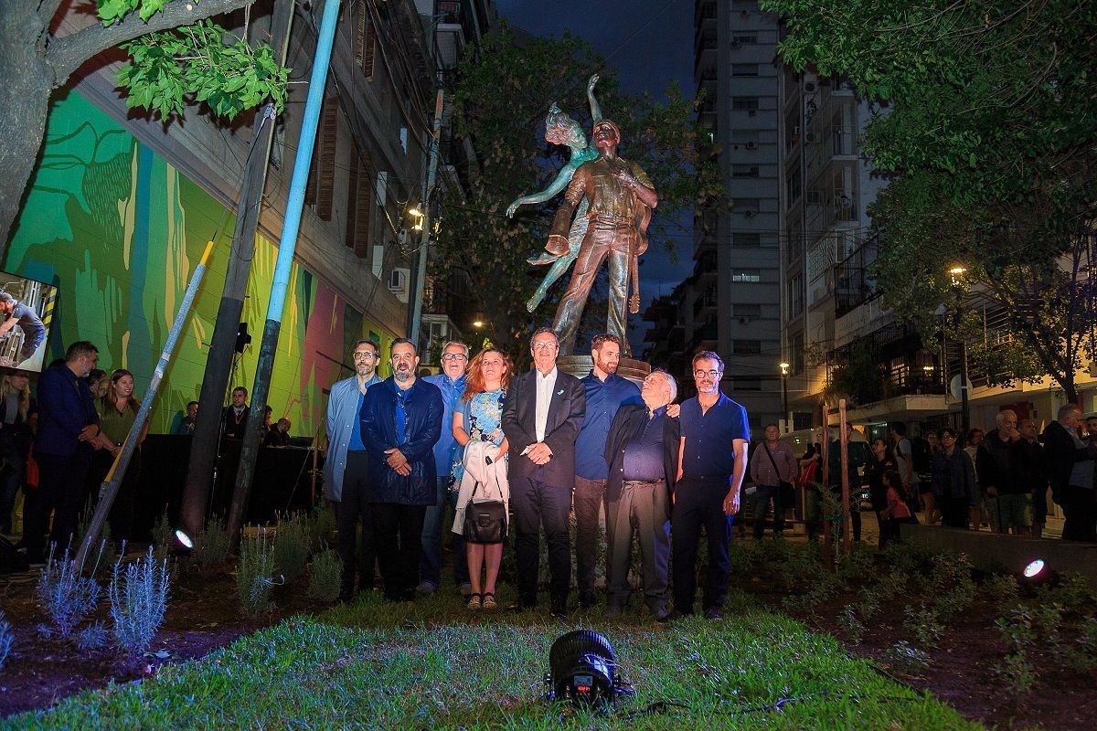Leonardo Favio: la escultura del artista del Pueblo