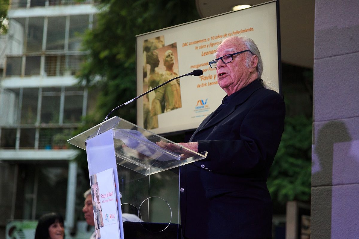 Leonardo Favio: la escultura del artista del Pueblo