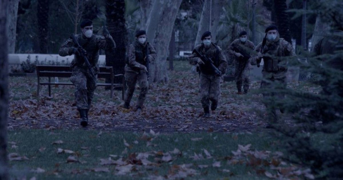 Crítica de "Ceros y unos", un decepcionante Abel Ferrara en un mundo distópico