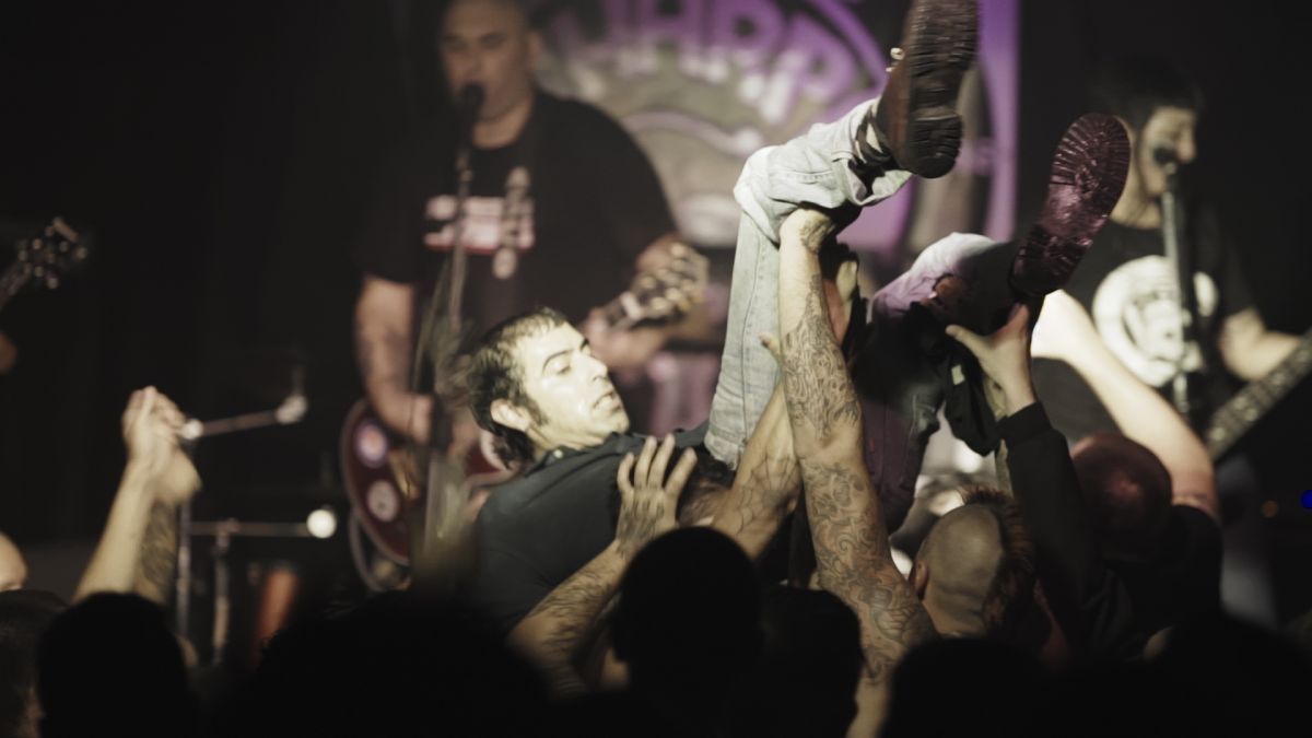 Crítica de "LCDB: El documental", Gastón Marín y el primer club antifascista de Latinoamérica