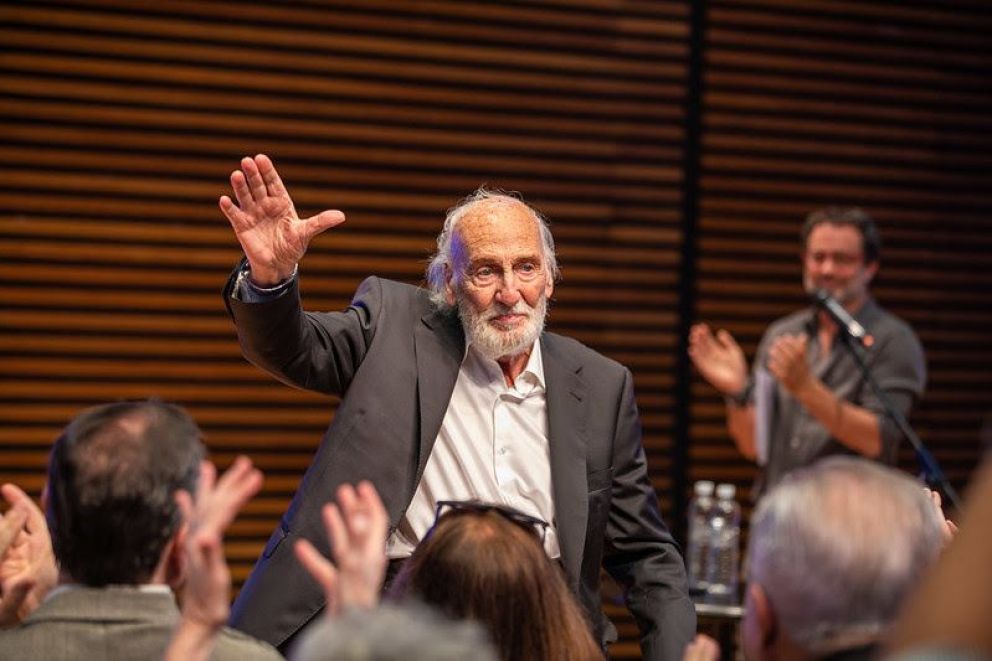 El Ministerio de Cultura distinguió a Héctor Alterio como Personalidad Emérita de la Cultura