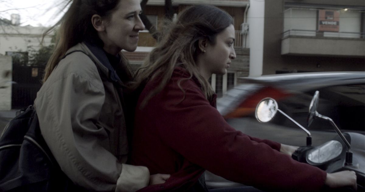 Crítica de “Último recurso”, desopilante homenaje al periodismo de Matías Szulanski