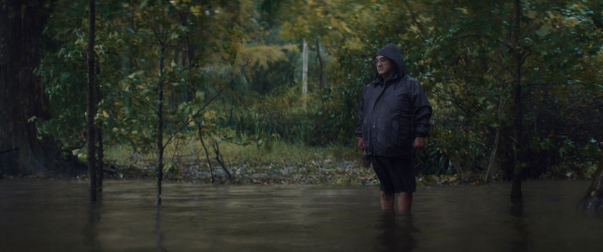 Crítica de “La sudestada”, Katja Alemann y Juan Carrasco en una película difícil de catalogar