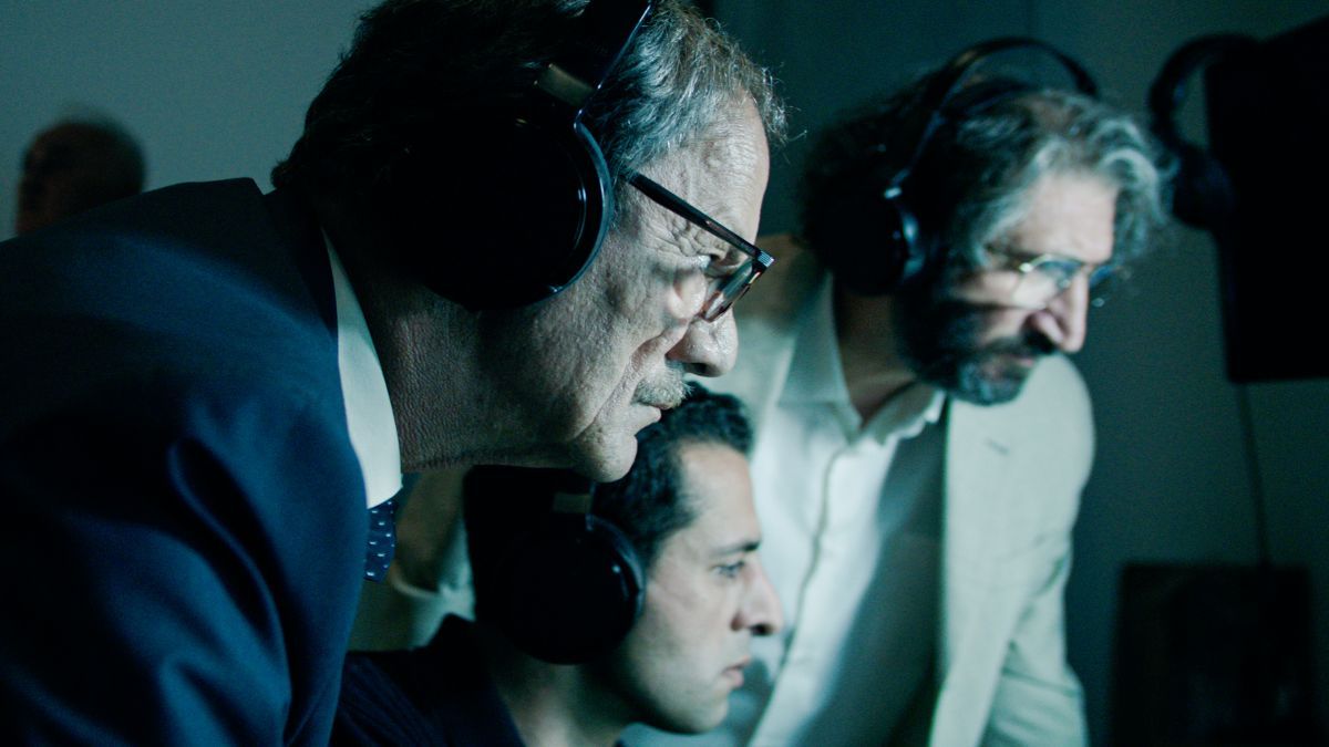 Crítica de “Conspiración divina”, intenso thriller político ambientado en El Cairo