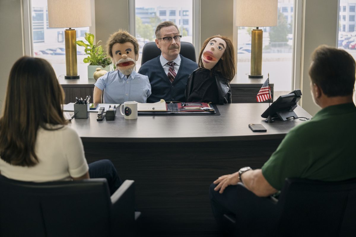 Crítica de “FUBAR”, Arnold Schwarzenegger y una parodia sin gracia