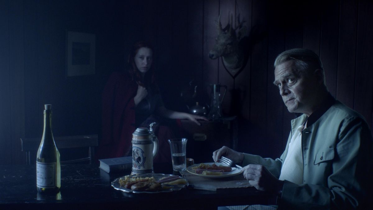 Crítica de "La bruja de Hitler", segunda ficción escrita y dirigida por Ernesto Ardito y Virna Molina