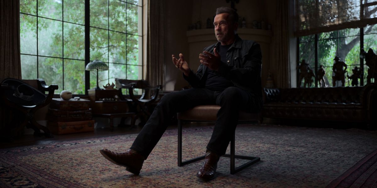 Crítica de “Arnold”, la biopic de Schwarzenegger con la metáfora del alpinista