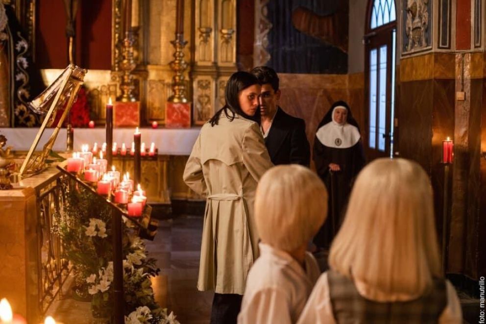 Crítica de "Tin y Tina", Milena Smit y Jaime Lorente en la inesperada sorpresa del cine español