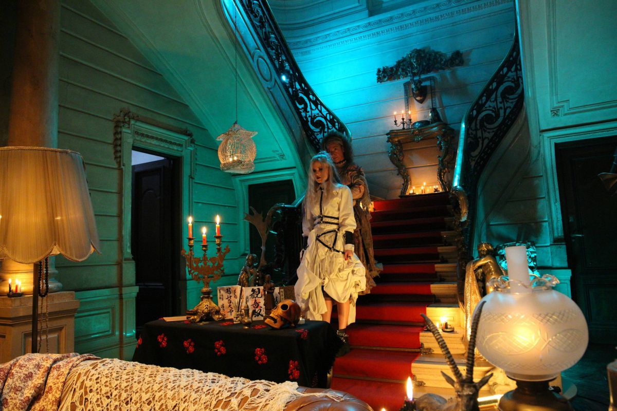 Crítica de “Juego de brujas”, los peligros de la realidad virtual