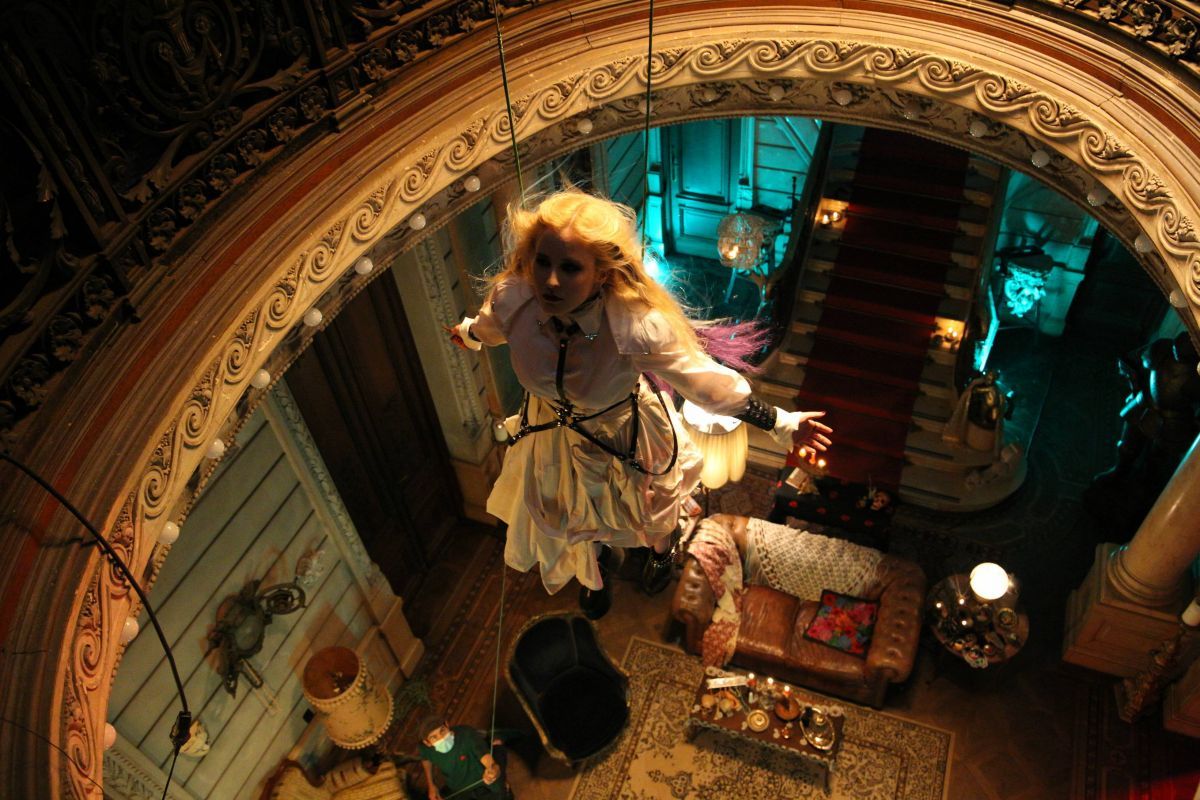 Crítica de “Juego de brujas”, los peligros de la realidad virtual