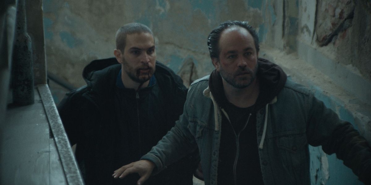 Crítica de “Barrabrava”, los violentos del negocio del fútbol con Gastón Pauls y Matías Mayer